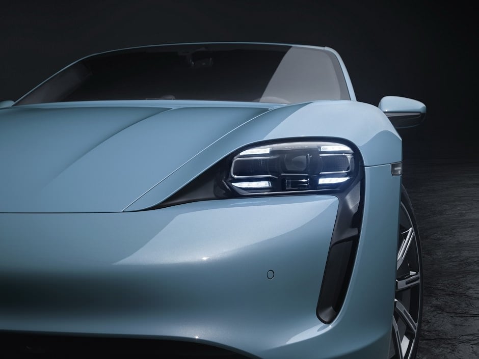 بمحرك أقوى وسعر أقل .. بورش تكشف عن "تايكان 4S" موديل 2020 – صور.