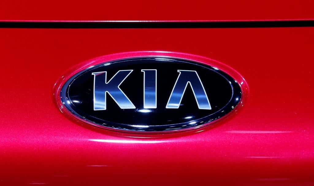 بسيارة متطورة جديدة على هيئة تحفة .. "كيا" تدخل عالم سيارات المستقبل.